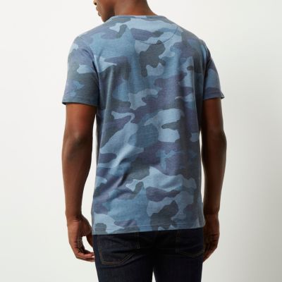 Navy camouflage t-shirt